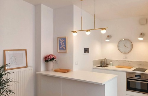 Bergeggi Apartamento | The Sundevilla Designer Penthouse with sea view terrace, parking space and pool