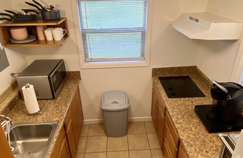 Burnet Casa | The Sunflower House *FREE WIFI*