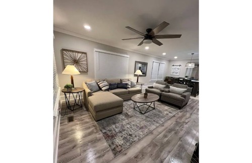 Creedmoor Casa | The Sunflower