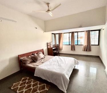 Bengaluru Apartamento | The Sunlit Penthouse
