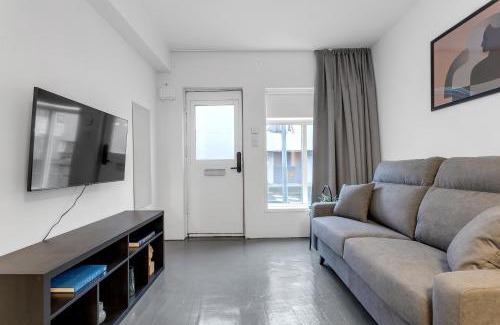 Downtown Apartamento | The Sunny Reykjavik House