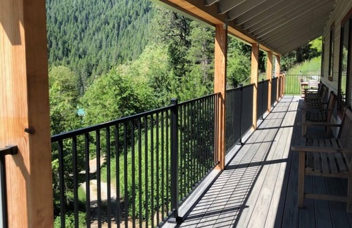 Downieville Casa | La casa del lado soleado