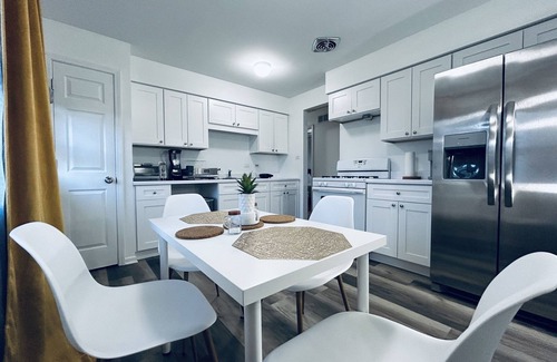 Willowbrook Casa | The Sunny Side House