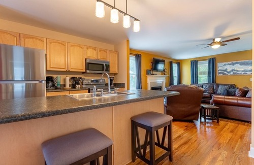 McFerrin Park Casa | The Sunny Side Up - Only 5 Minutes from Downtown