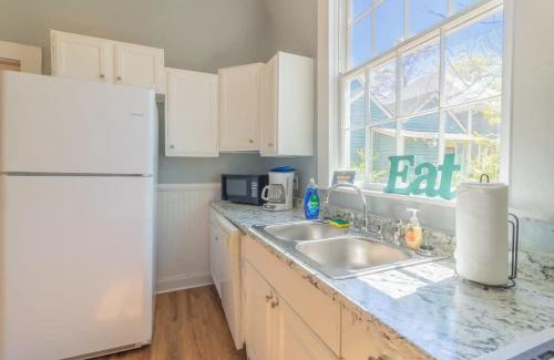 Columbus Casa | The Sunny Southern Manse Large Downtown Home