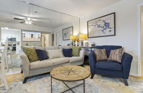 Lakeland Casa | The Sunrise Suite Waterfront, Balcony with Pool