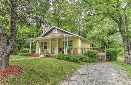 Hendersonville Casa | The Sunshine Cottage Hendersonville Rental!