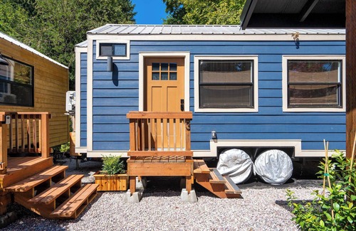 Hosford-Abernethy Casa | The Sunstone Modern Tiny House Prime Location
