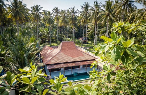 Tanjung Setia Villa | La villa de surf en Ujung Bocur