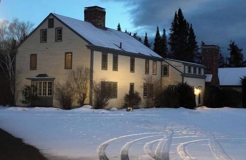 Franklin Casa | The Swallow Hill Manor