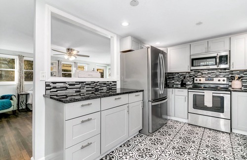 Swannanoa Casa | The Swannanoa Suite