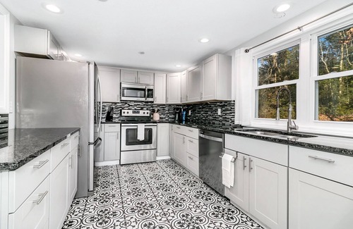 Swannanoa Casa | The Swannanoa Suite