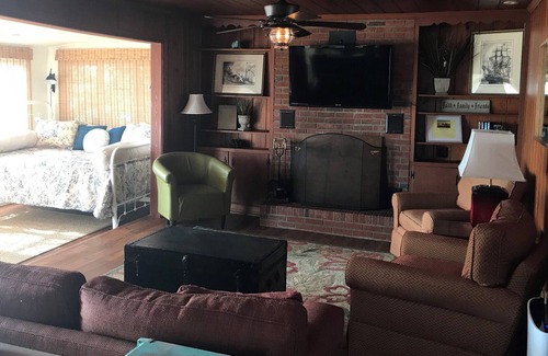 Lake Waccamaw Casa | ¡The Sweet Retreat es el lugar para relajarse y disfrutar de la vista!