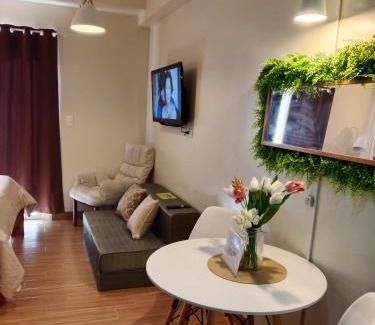 Mandurriao Apartamento | The Swindon Room in Iloilo