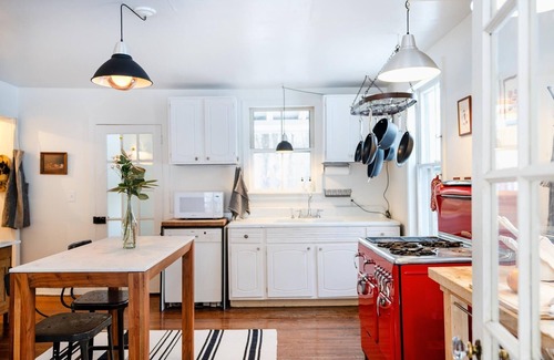 Jeffersonville Otro | The Swiss Hill Farmhouse