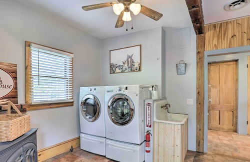 Watkins Glen Casa | 'The Sycamore House' w/ Countryside Views!