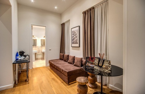 Rione III Colonna Hotel | The Talent Hotel
