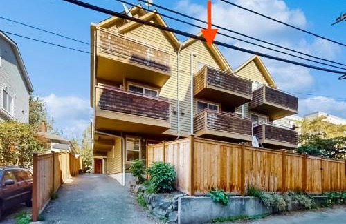 Fremont Casa | The Tansion