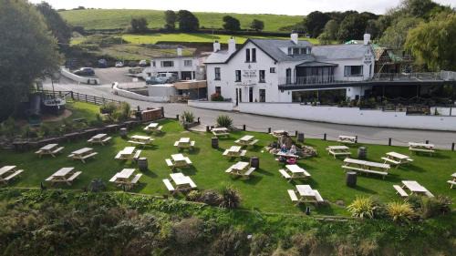 Cardigan Hotel | The Teifi Waterside Hotel