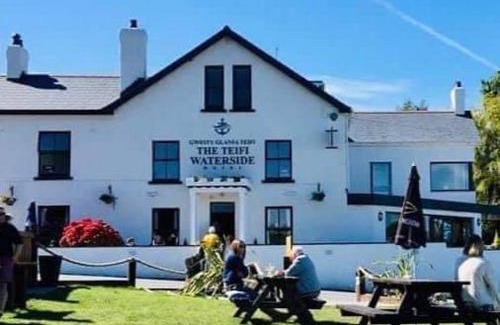 Cardigan Hotel | The Teifi Waterside Hotel