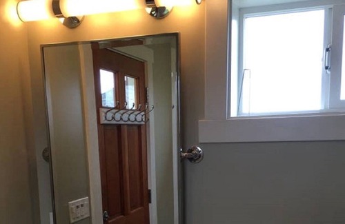 Paicines Apartamento | The Telegraph Office Cabin near Mercy Hotsprings