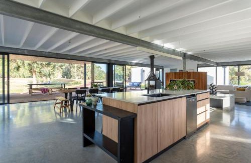 Quindalup Casa | The Tempest I Private Properties