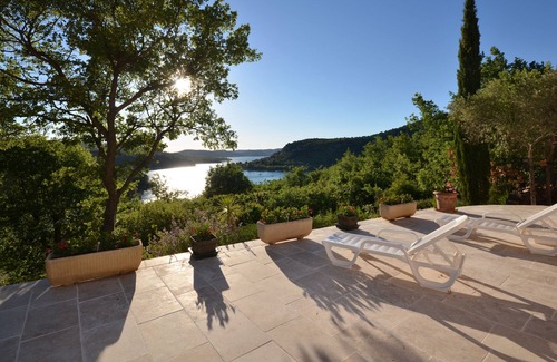 Bauduen Villa | LOS TEMPLOS DEL LAGO