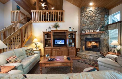 North Wawona Casa | The Terry Cabin