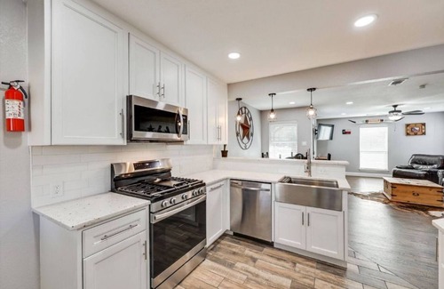 Haltom City Casa | The Texas Experience near the Stockyards!