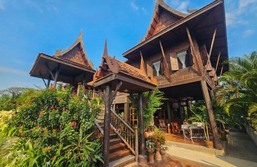 Bang Yai Casa | The Thai House Homestay & Thai Cooking Experiences