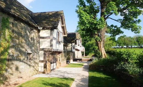 Kington Casa | The Threshing Barn at Penrhos Court