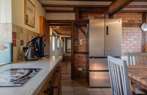 Sedgeberrow Casa | The Threshing Barn - Stunning 5 Bedroom Retreat!