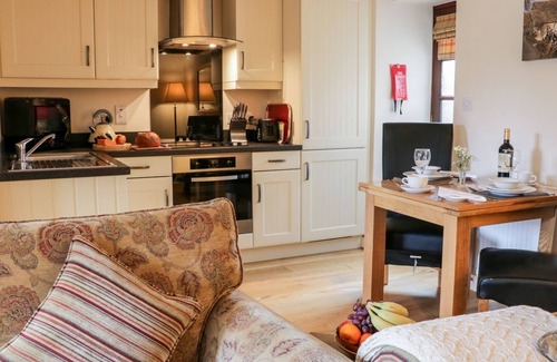 Malham Cabaña | THE THRESHING FLOOR AT TENNANT BARN, pet friendly in Malham