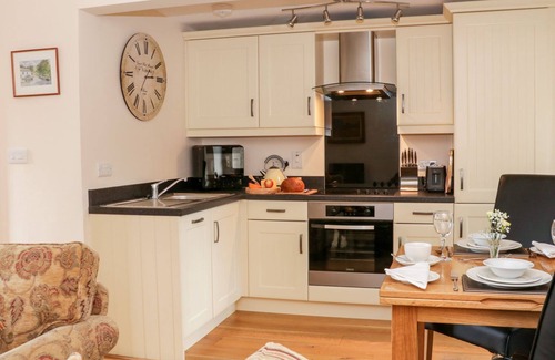 Malham Cabaña | THE THRESHING FLOOR AT TENNANT BARN, pet friendly in Malham