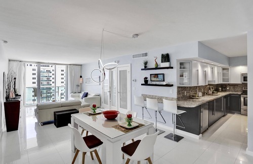 Hollywood South Central Beach Condominio | THE TIDES N-14H