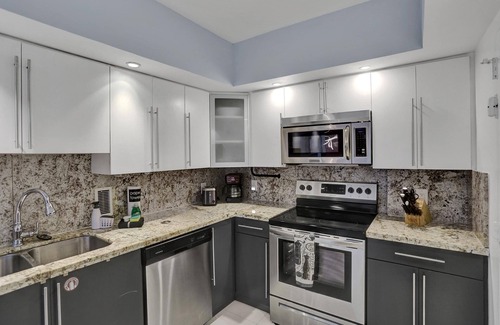 Hollywood South Central Beach Condominio | THE TIDES N-14H