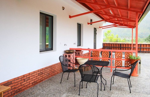 Dongshan Cama Y Desayuno | The Tiles Garden B&B