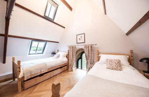 Low Gate Casa | The Tiny Chapel