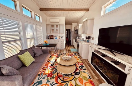 The Woodlands Casa | The Tiny Tejas | Pool & Hot Tub