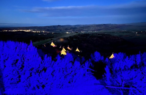 Thermopolis Otro | The Tipi Retreat