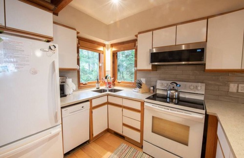 Tofino Casa | -> Magnífico 3Bed 3Bath Tofino Beach House DIRECTAMENTE en Chesterman Beach! <-