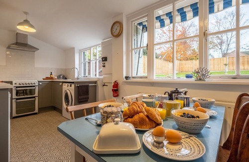 Hollesley Casa | The Town House, Hollesley