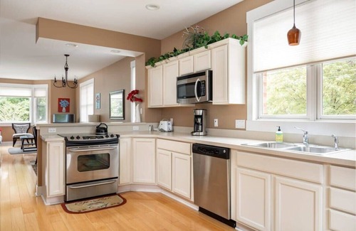 Traverse City Casa | The Townhouse in the Heart of Traverse City
