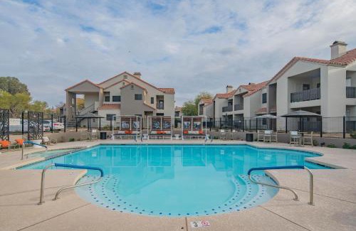 North Scottsdale Apartamento | The TPC Dream - Family-Friendly Getaway with Resort Pools & Parking - H2057