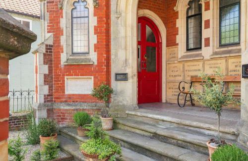 Fakenham Casa | The Tracery - Norfolk Cottage Agency
