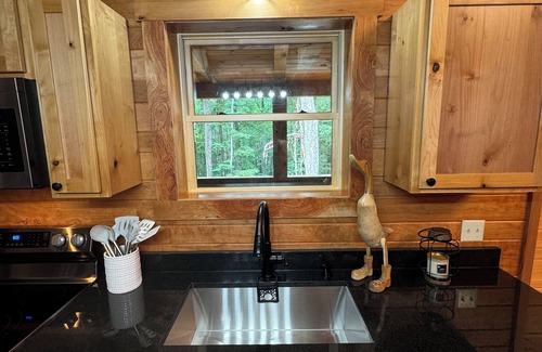Laurelville Cabina | The Tradesman: Brand New, Custom Built Log Cabin in The Hocking Hills