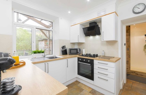 Port Talbot Apartamento | Afan Valley Escapes, Valley Views, The Trail, Sleeps 4