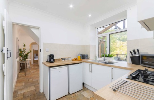 Port Talbot Apartamento | Afan Valley Escapes, Valley Views, The Trail, Sleeps 4