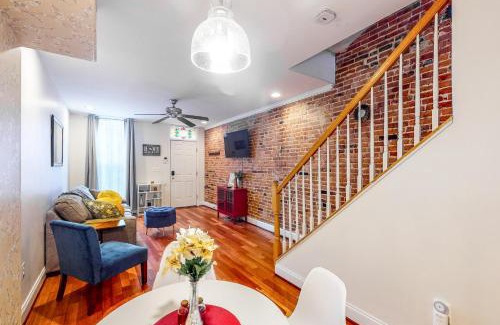 Riverside Casa | The Trailblazing Tribble House of Federal Hill