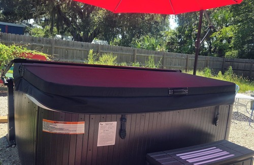 New Smyrna Beach Casa | The TRAIN House 3/2 w/HOTTUB, WiFi, In delightful New Smyrna deck, grill,yd